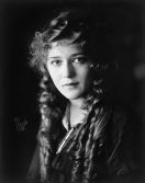 473px-Mary_Pickford_cph.3c17995u